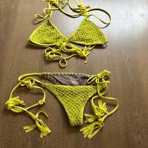 ACACIA bikini. Top and Bottom. Small. Not worn. Liner is in bottom